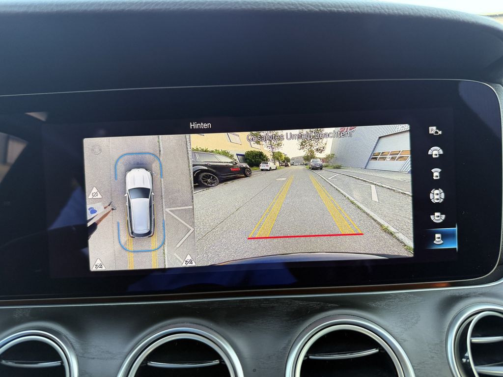 Mercedes-Benz E 300 2022