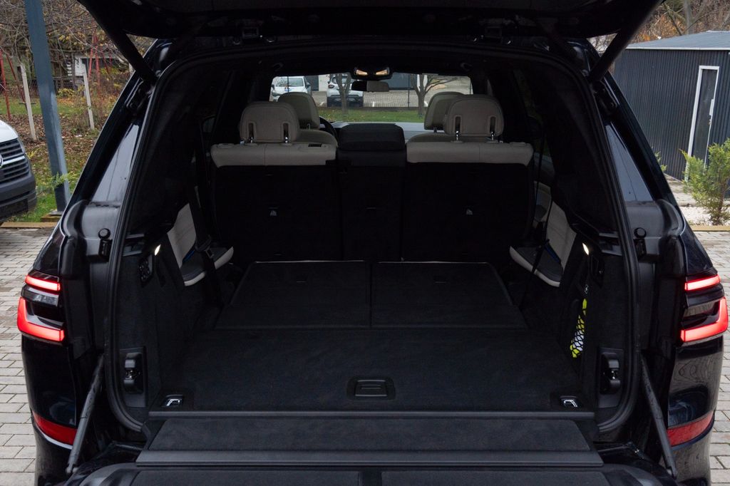 BMW X7 M60 2023
