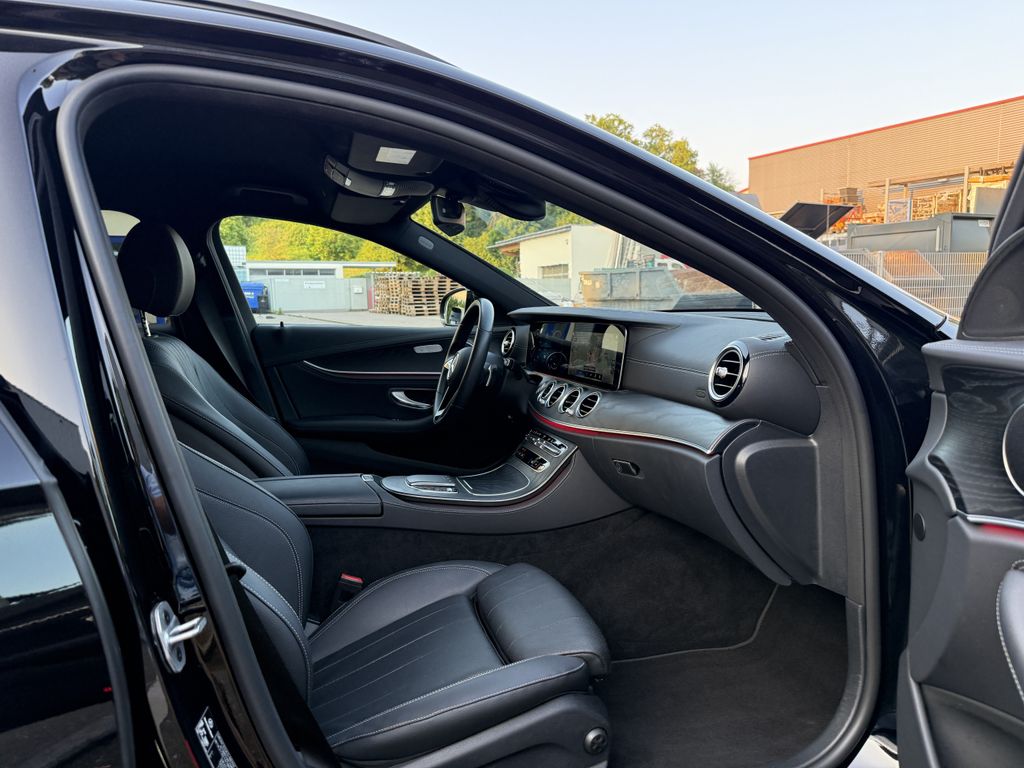 Mercedes-Benz E 300 2022