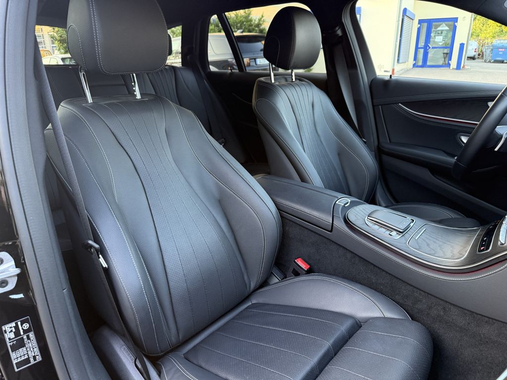 Mercedes-Benz E 300 2022