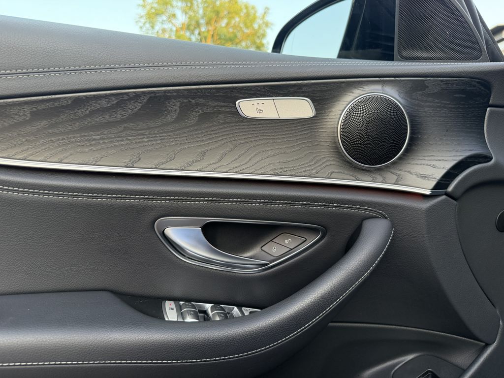 Mercedes-Benz E 300 2022