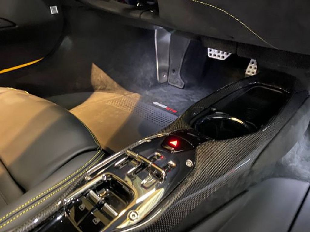 Ferrari 296 GTB 2024