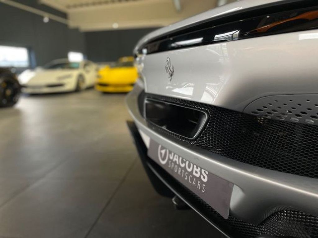 Ferrari 296 GTB 2024