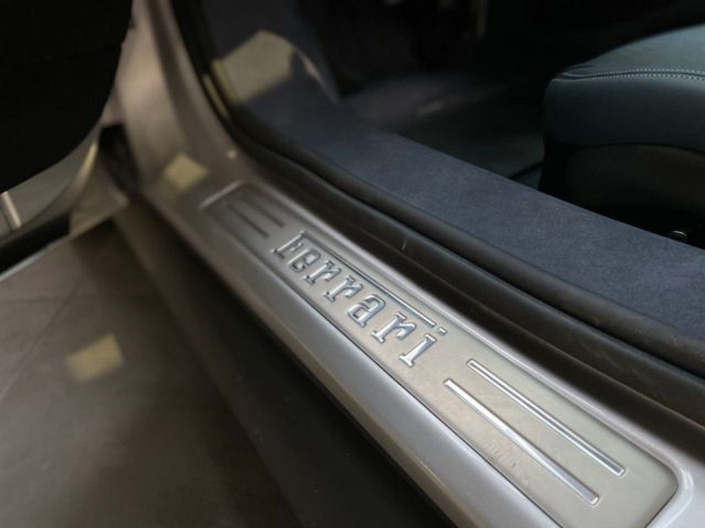 Ferrari 296 GTB 2024