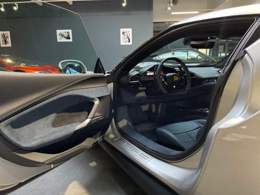 Ferrari 296 GTB 2024