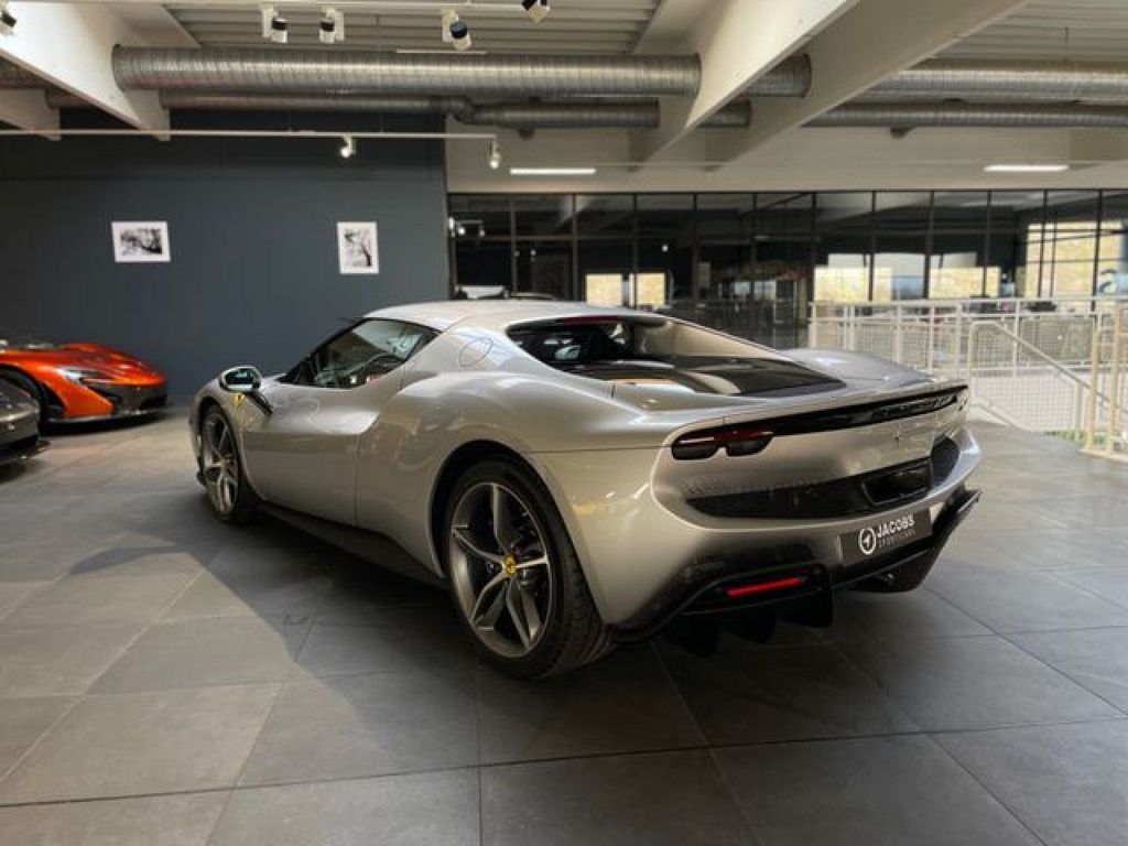 Ferrari 296 GTB 2024