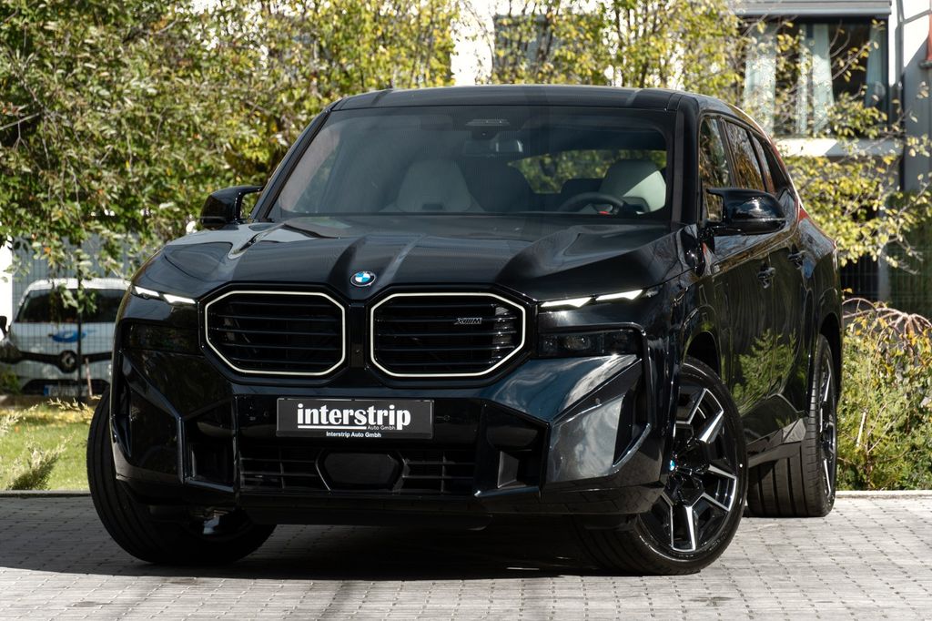 BMW XM 2025