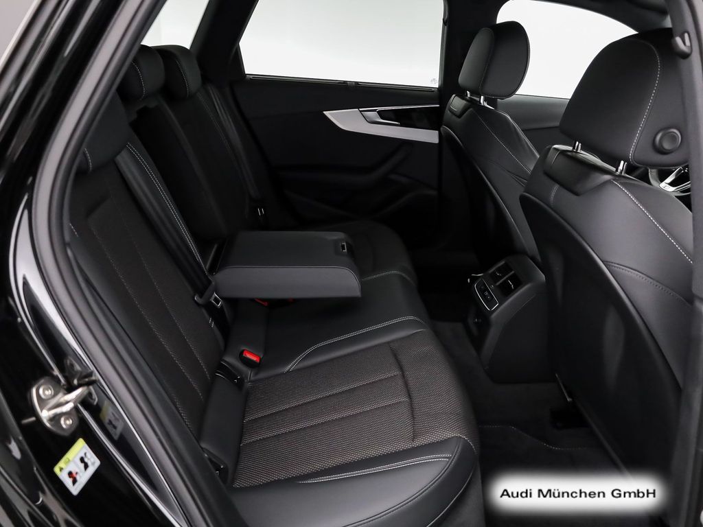 Audi A4 2023