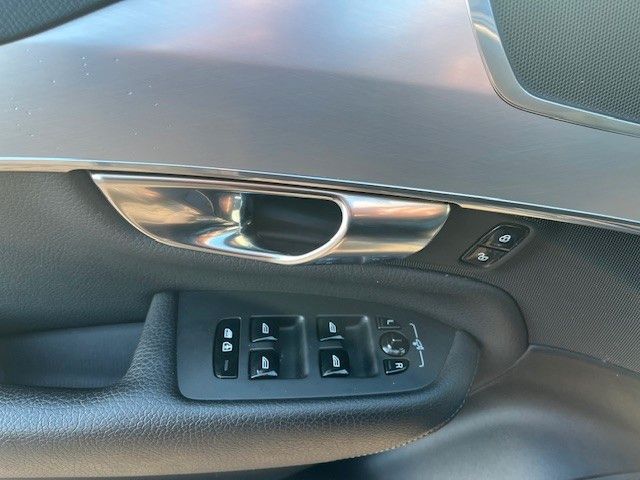Volvo XC90 2019