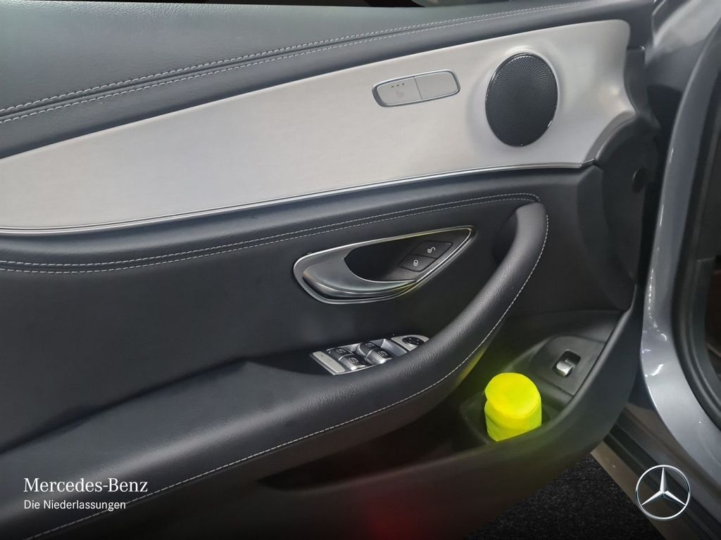 Mercedes-Benz E 300 2022