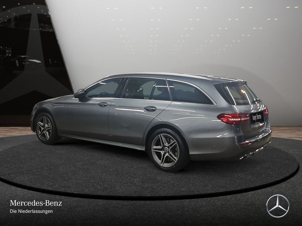 Mercedes-Benz E 300 2022