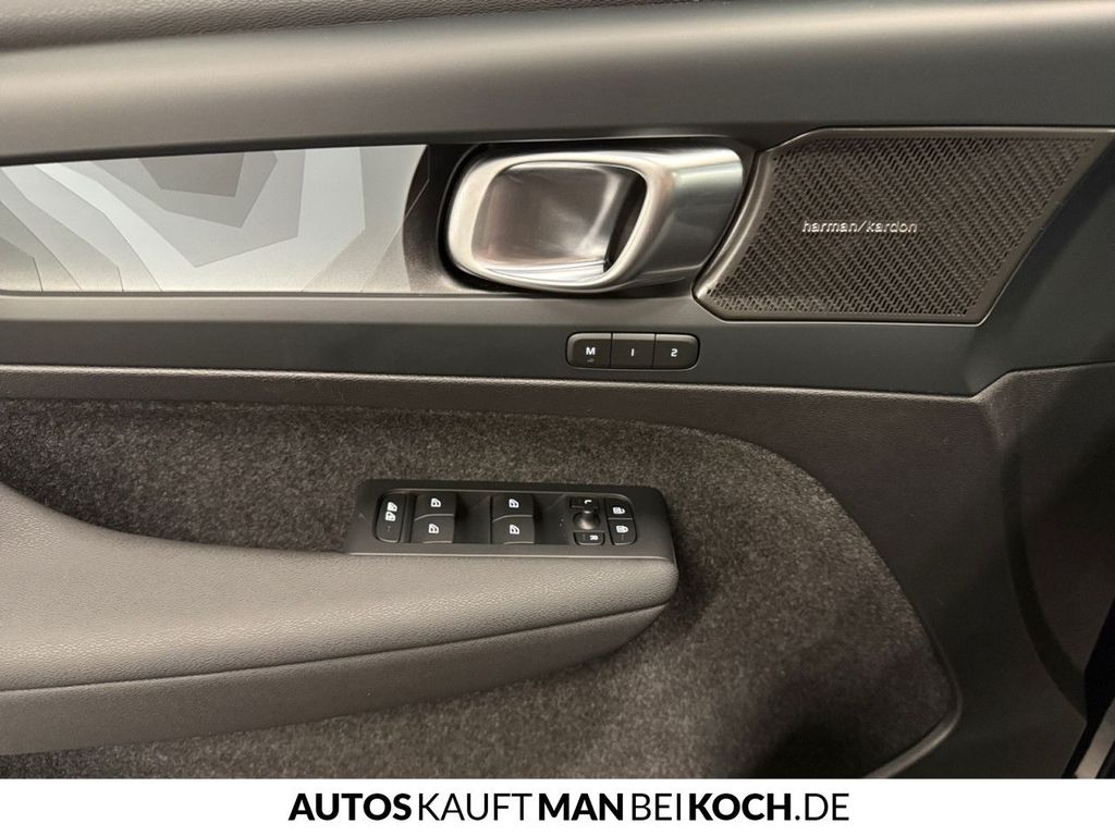 Volvo XC40 2022