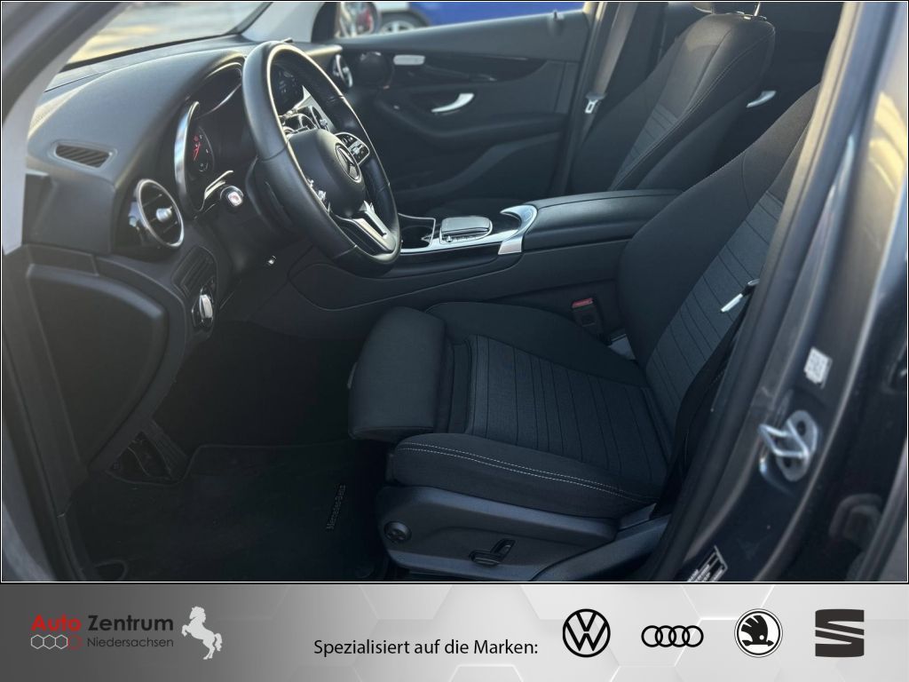 Mercedes-Benz GLC 300 2022