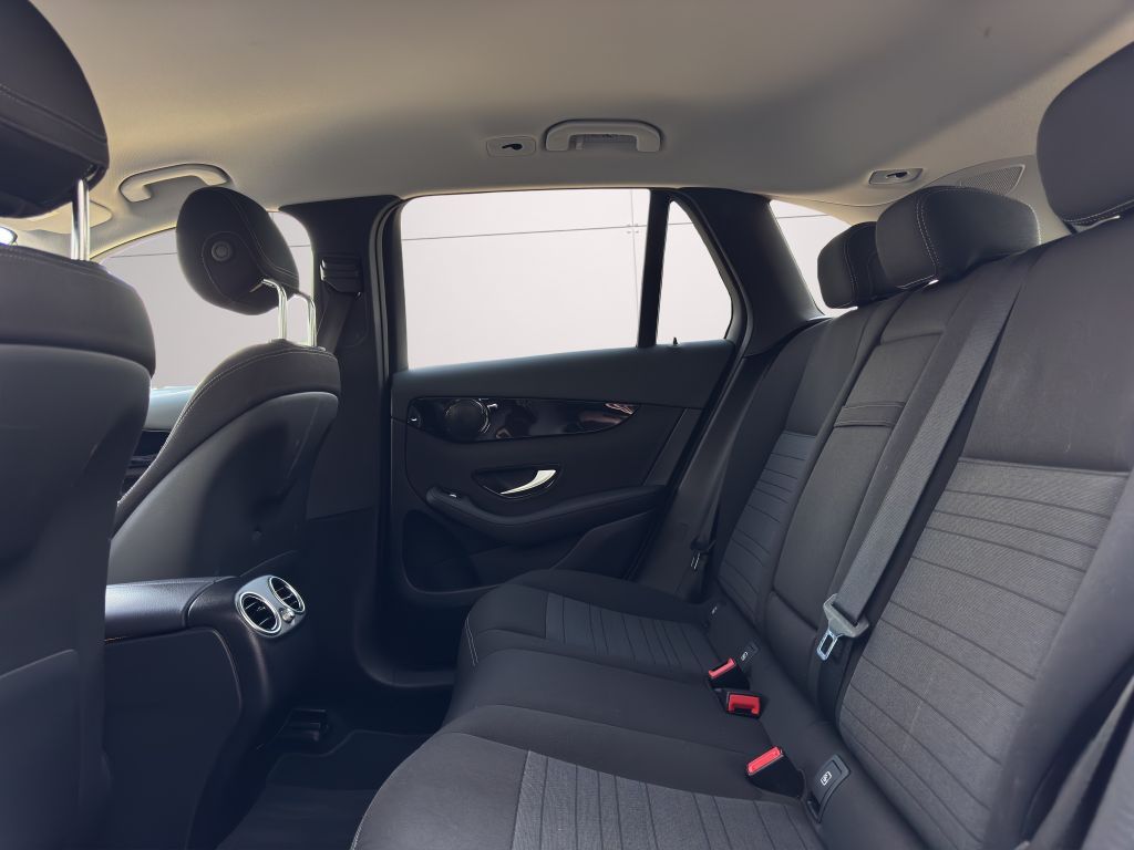 Mercedes-Benz GLC 300 2022