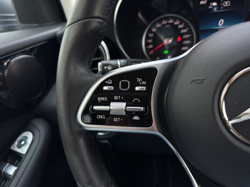 Mercedes-Benz GLC 300 2022