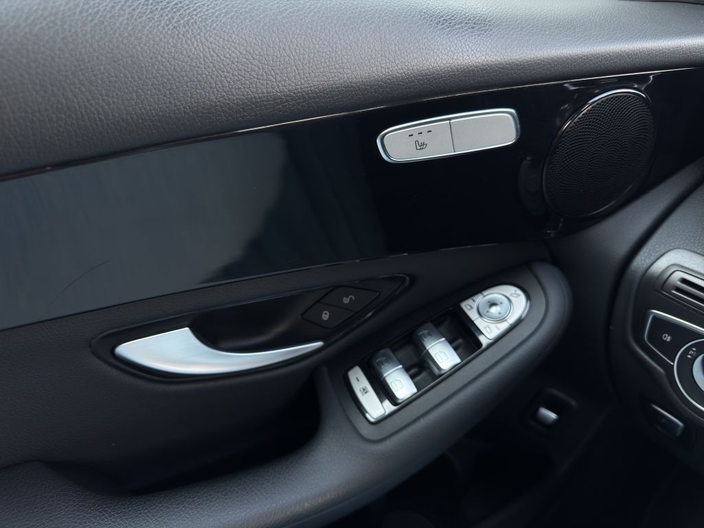 Mercedes-Benz GLC 300 2022