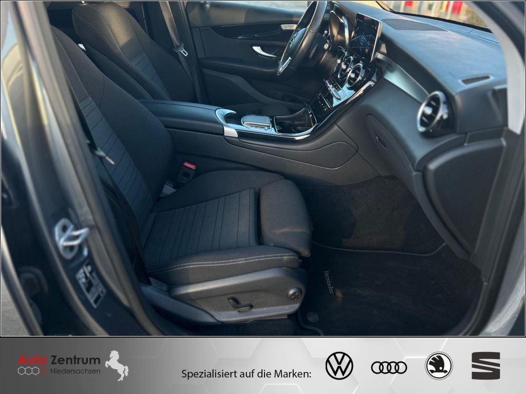 Mercedes-Benz GLC 300 2022