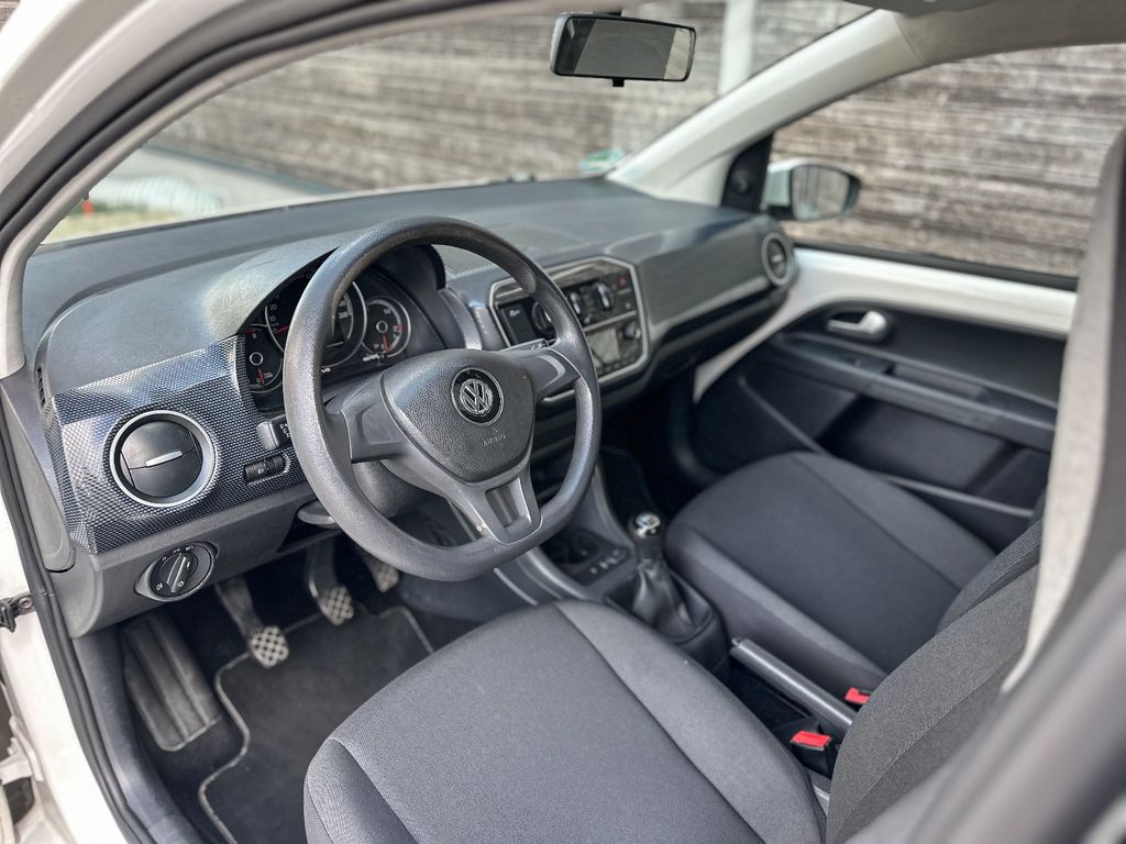 Volkswagen up! 2019