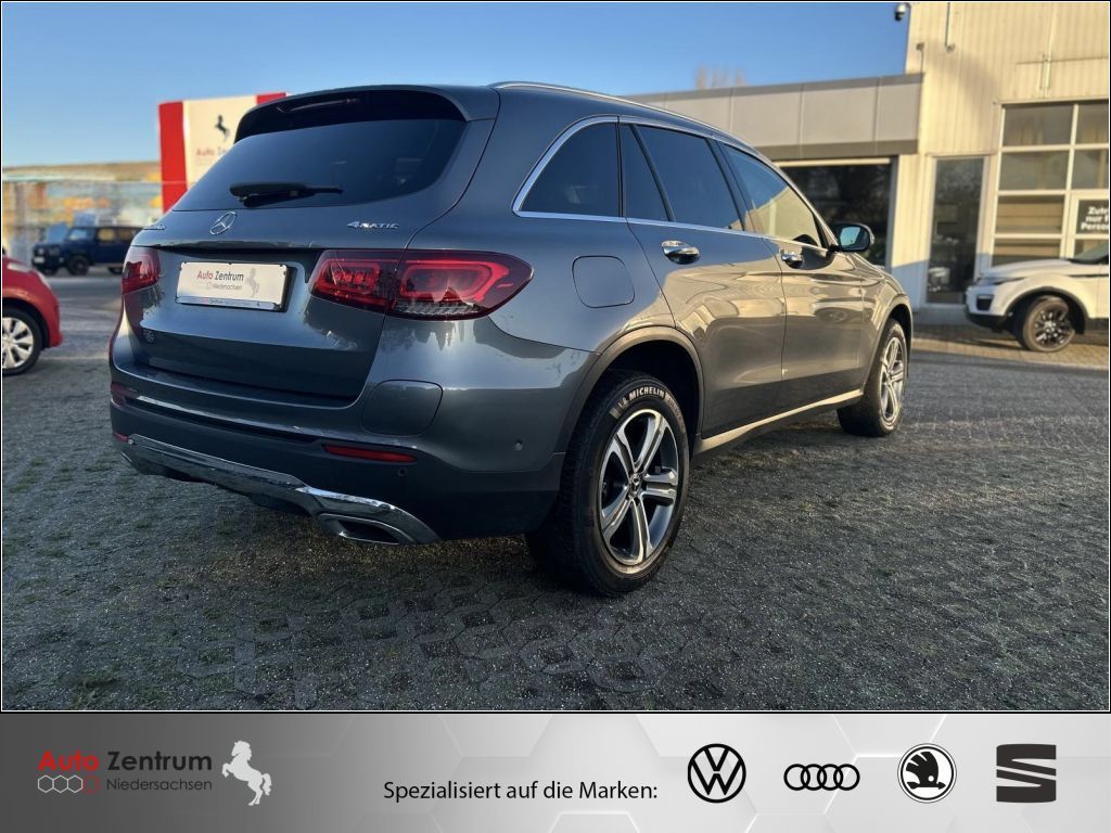 Mercedes-Benz GLC 300 2022