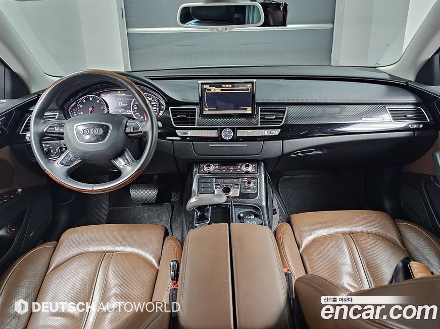 Audi A8 2011