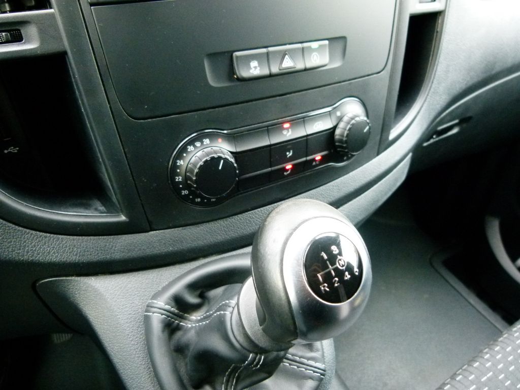 Mercedes-Benz Vito 2023