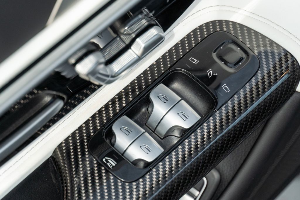 Mercedes-Benz SL 63 AMG 2023