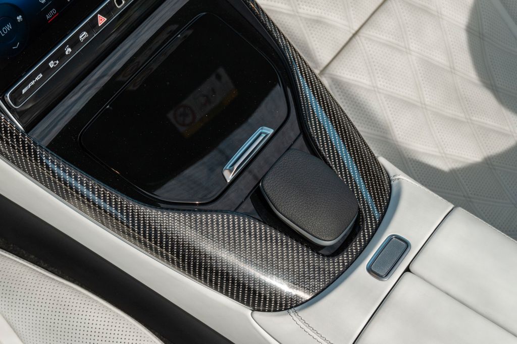 Mercedes-Benz SL 63 AMG 2023