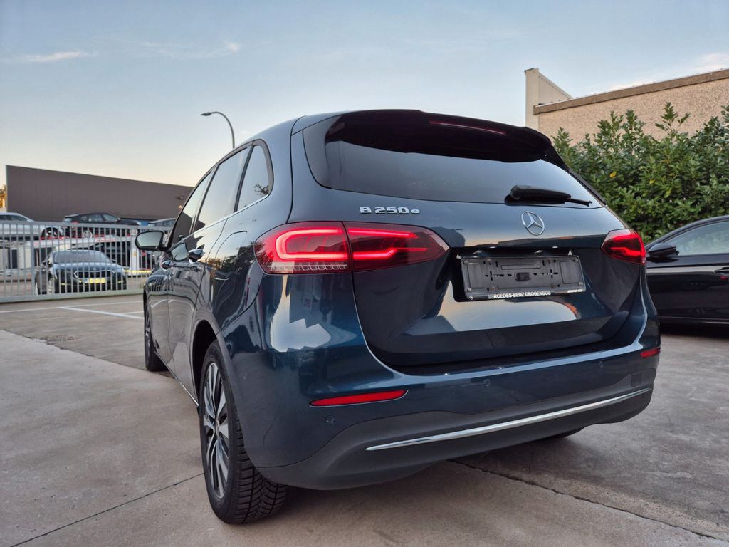 Mercedes-Benz B 250 2021