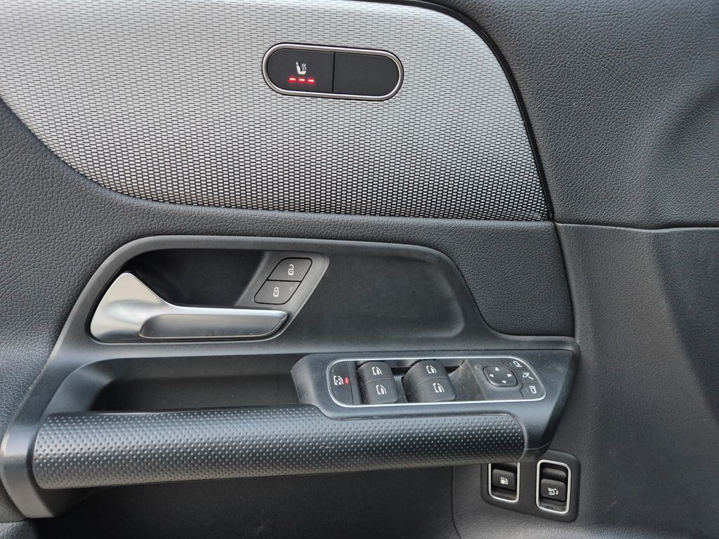 Mercedes-Benz B 250 2021