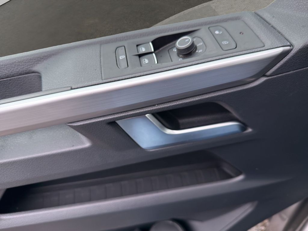 Volkswagen T6 Multivan 2024