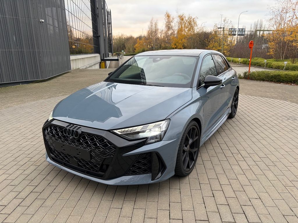 Audi RS3 2025