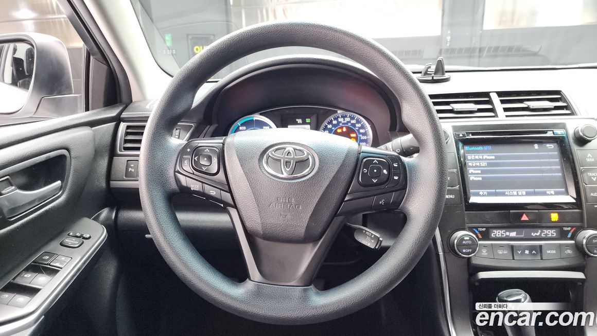 Toyota Camry 2016