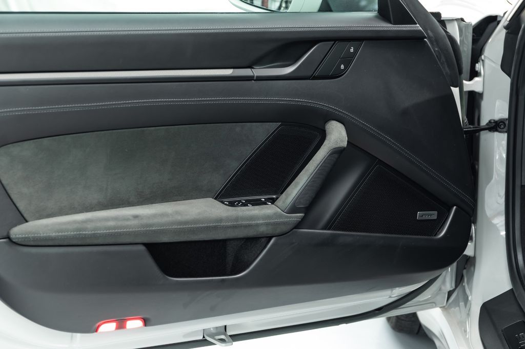 Porsche 992 2022