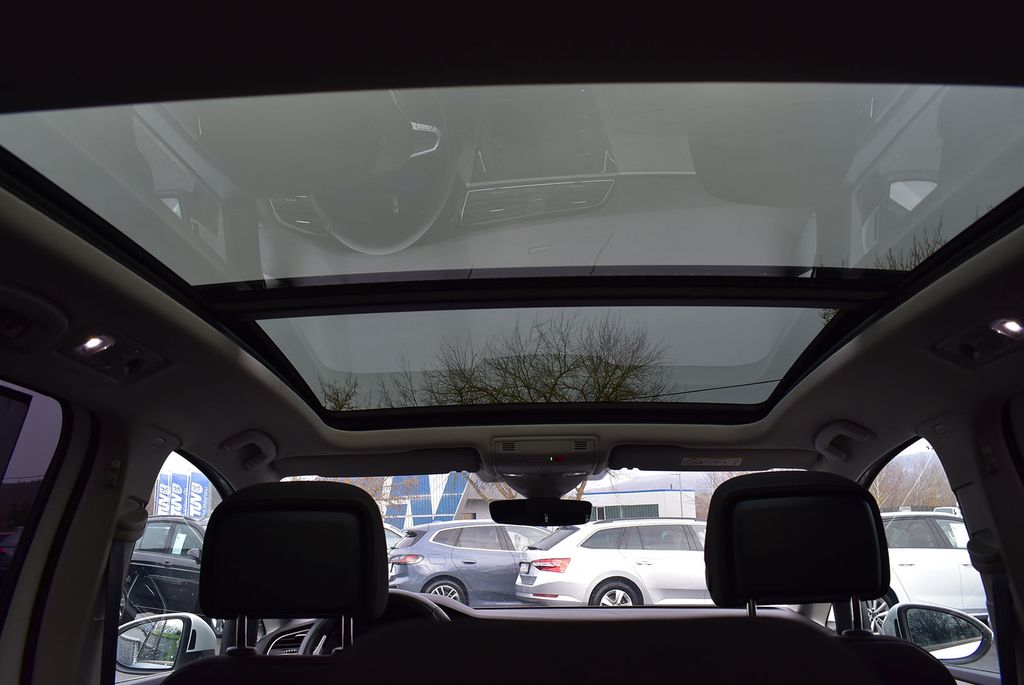 Volkswagen Touran 2023