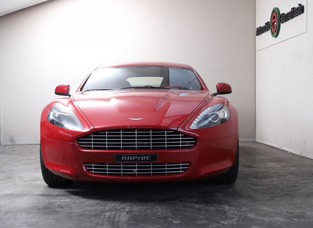 Aston Martin Rapide 2010