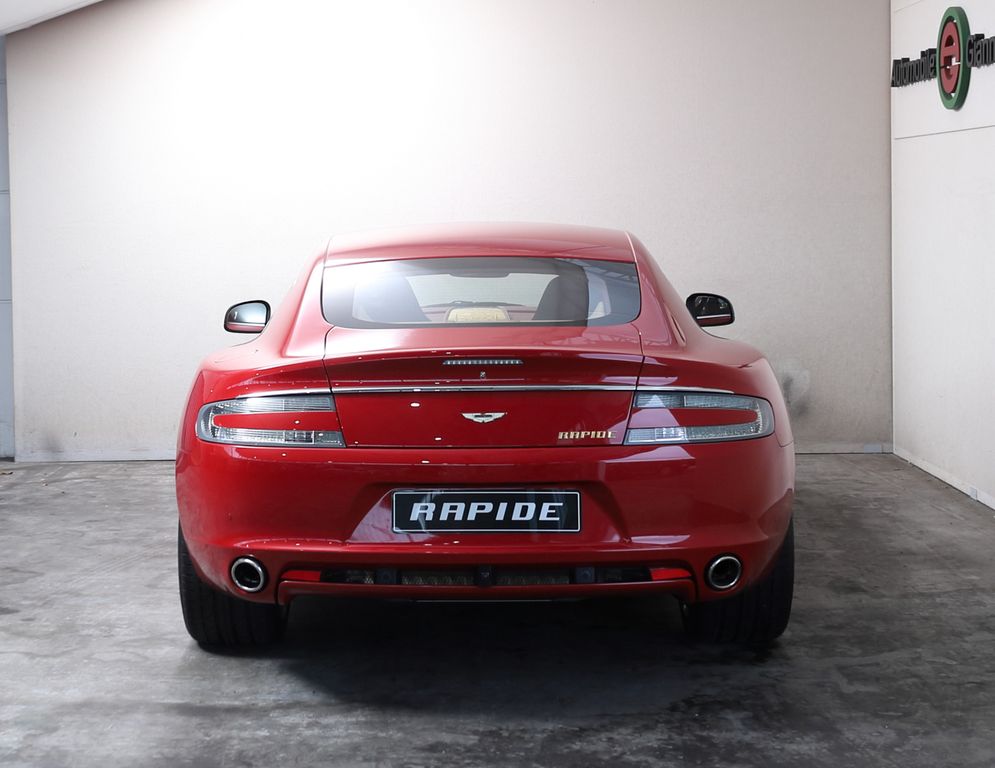Aston Martin Rapide 2010