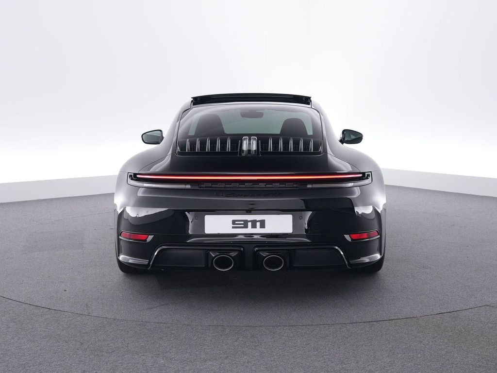 Porsche 992 2025