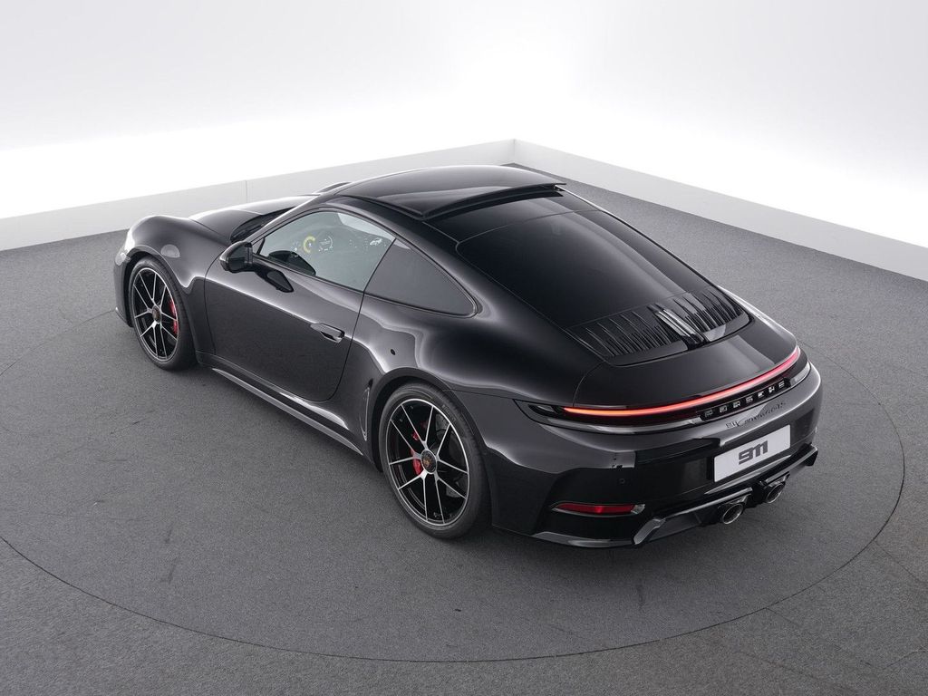 Porsche 992 2025