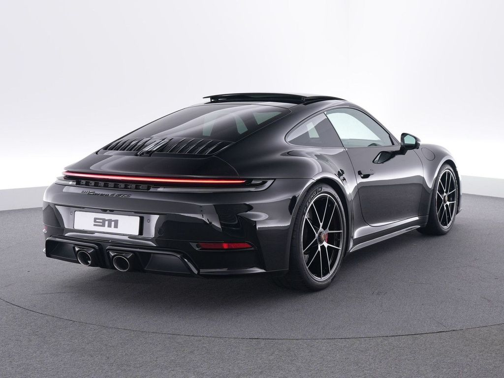 Porsche 992 2025
