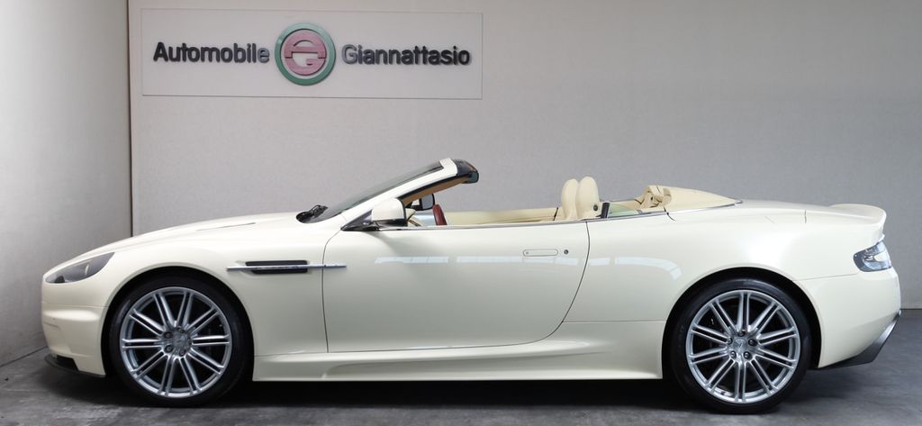 Aston Martin DBS 2010