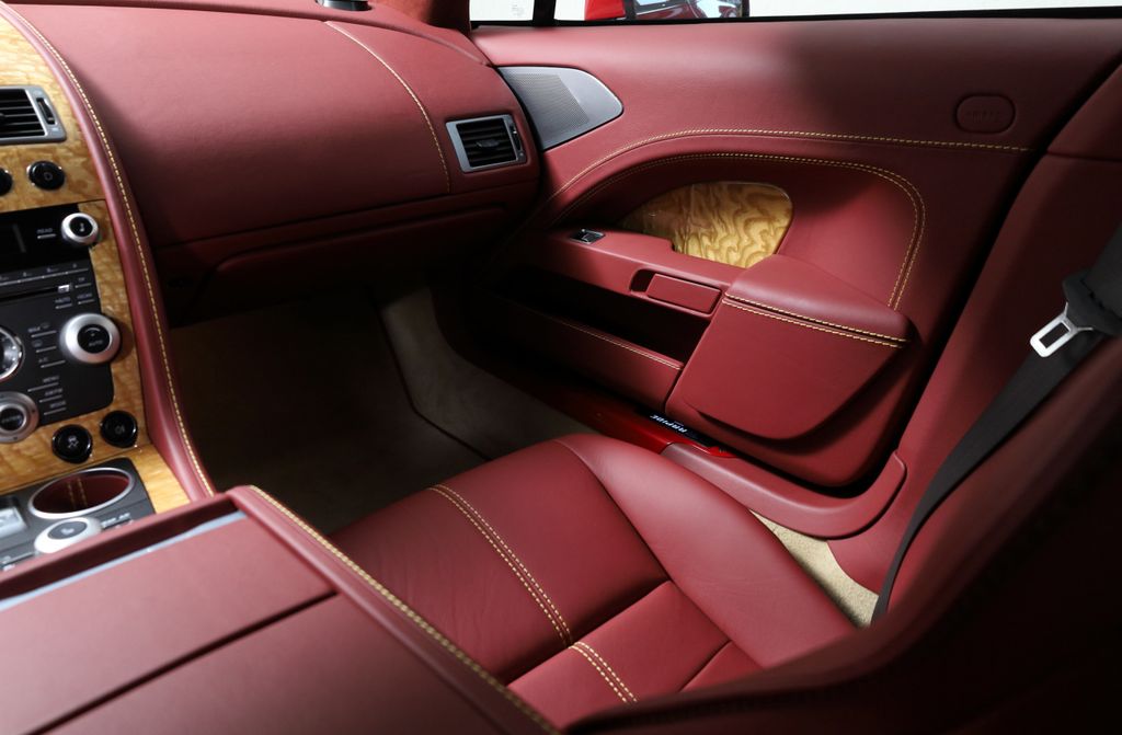 Aston Martin Rapide 2010