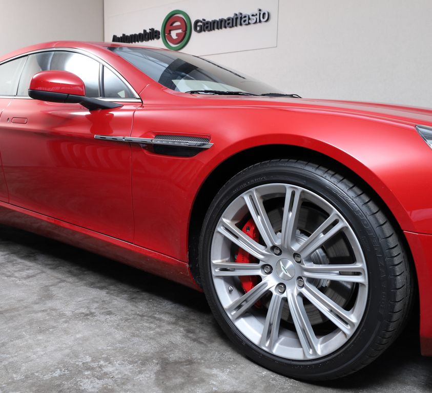 Aston Martin Rapide 2010