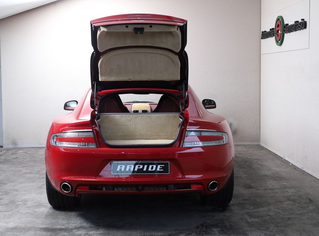 Aston Martin Rapide 2010