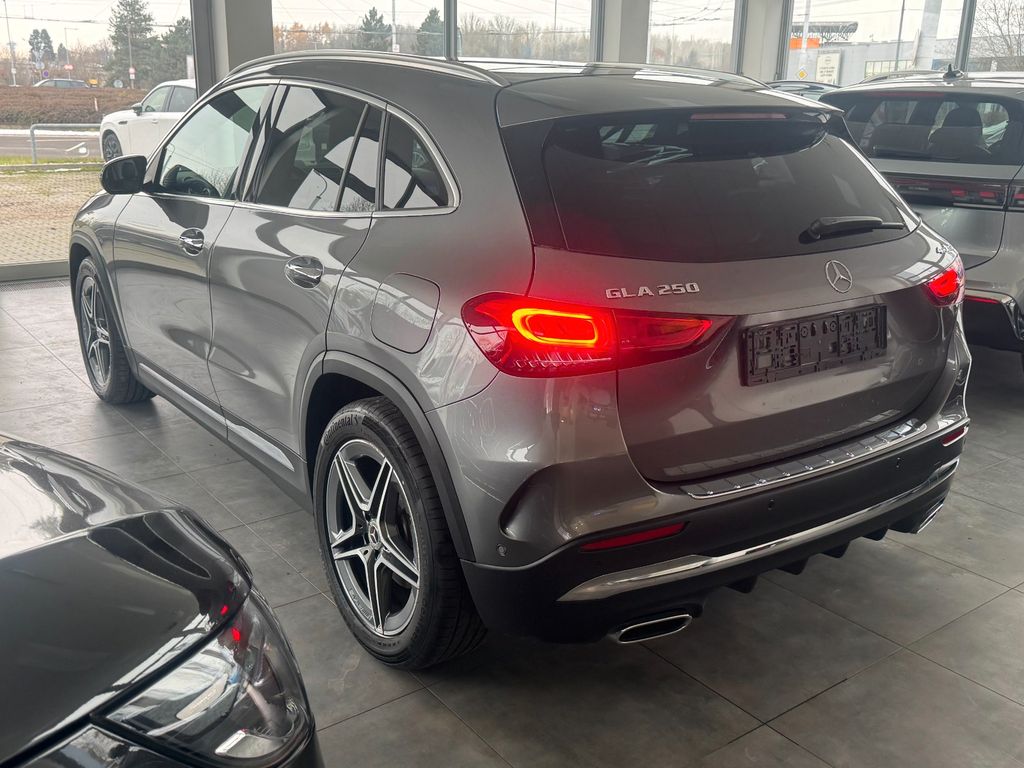 Mercedes-Benz GLA 250 2020