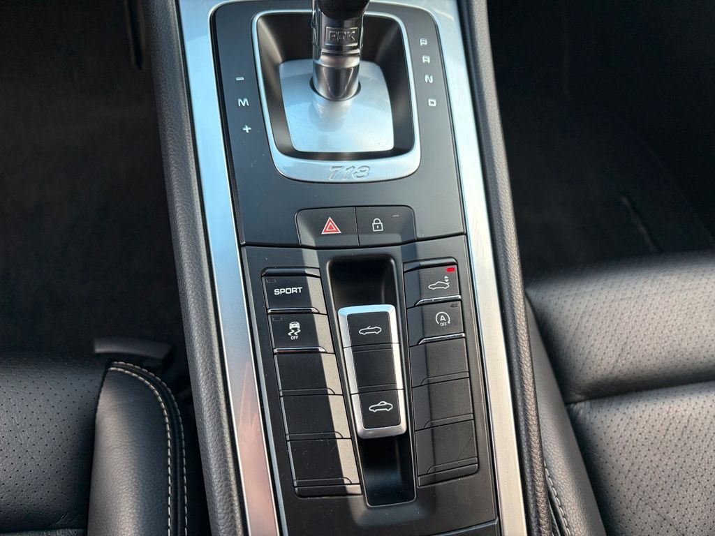 Porsche Boxster 2023