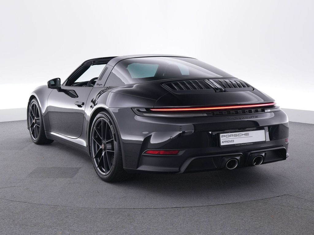 Porsche 992 2025