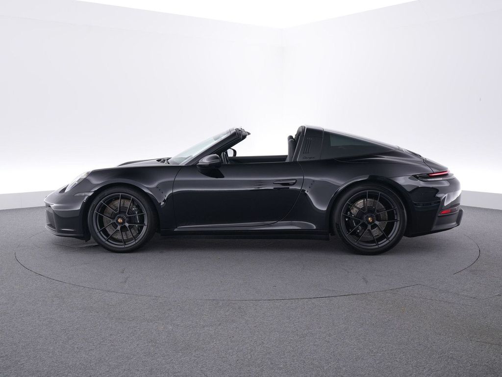 Porsche 992 2025