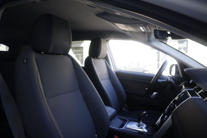 Land Rover Discovery Sport 2021