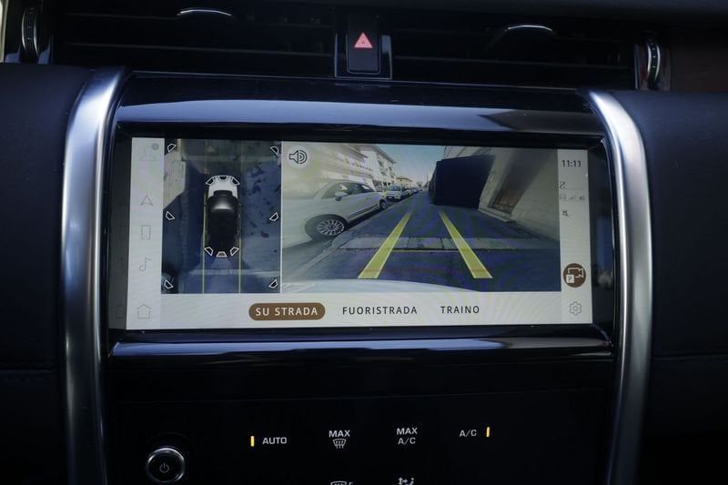 Land Rover Discovery Sport 2021