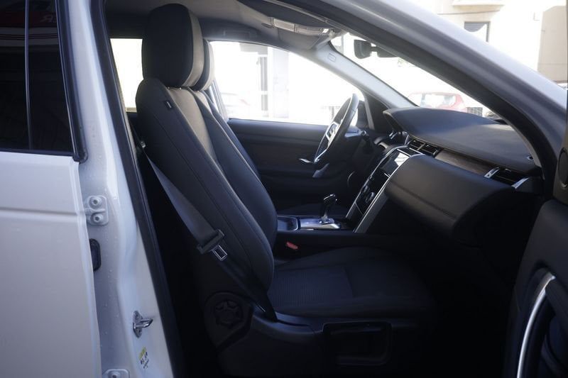 Land Rover Discovery Sport 2021